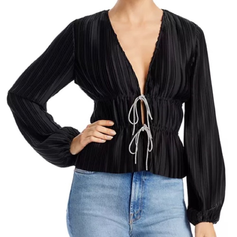 NWT WAYF FRONT TIE TOP